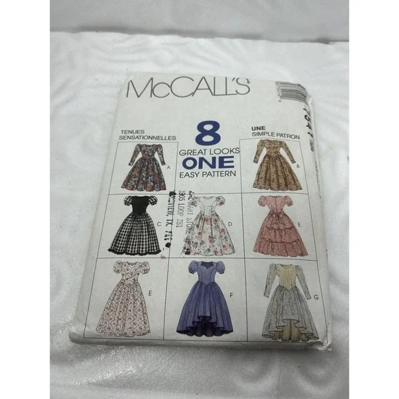 green emerald velvet dress Anne of Green Gables Paper Doll Book: Eileen Rudisill Miller, Sandy Wagner,  Paper Dolls, Eileen Rudisill Miller, Eileen Rudisill Miller: 9781935223900:  Amazon.com: Books